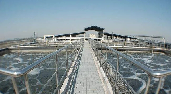 曝氣池溶解氧過高或過低的原因和解決對策-樂中環保